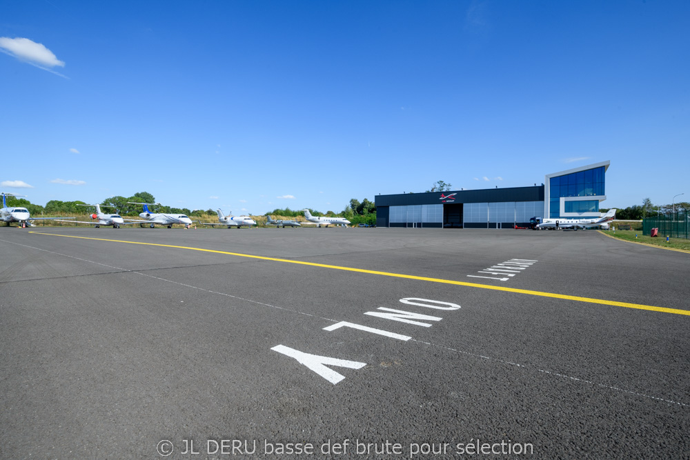 Liege airport
 General Aviation Terminal - ASL Group